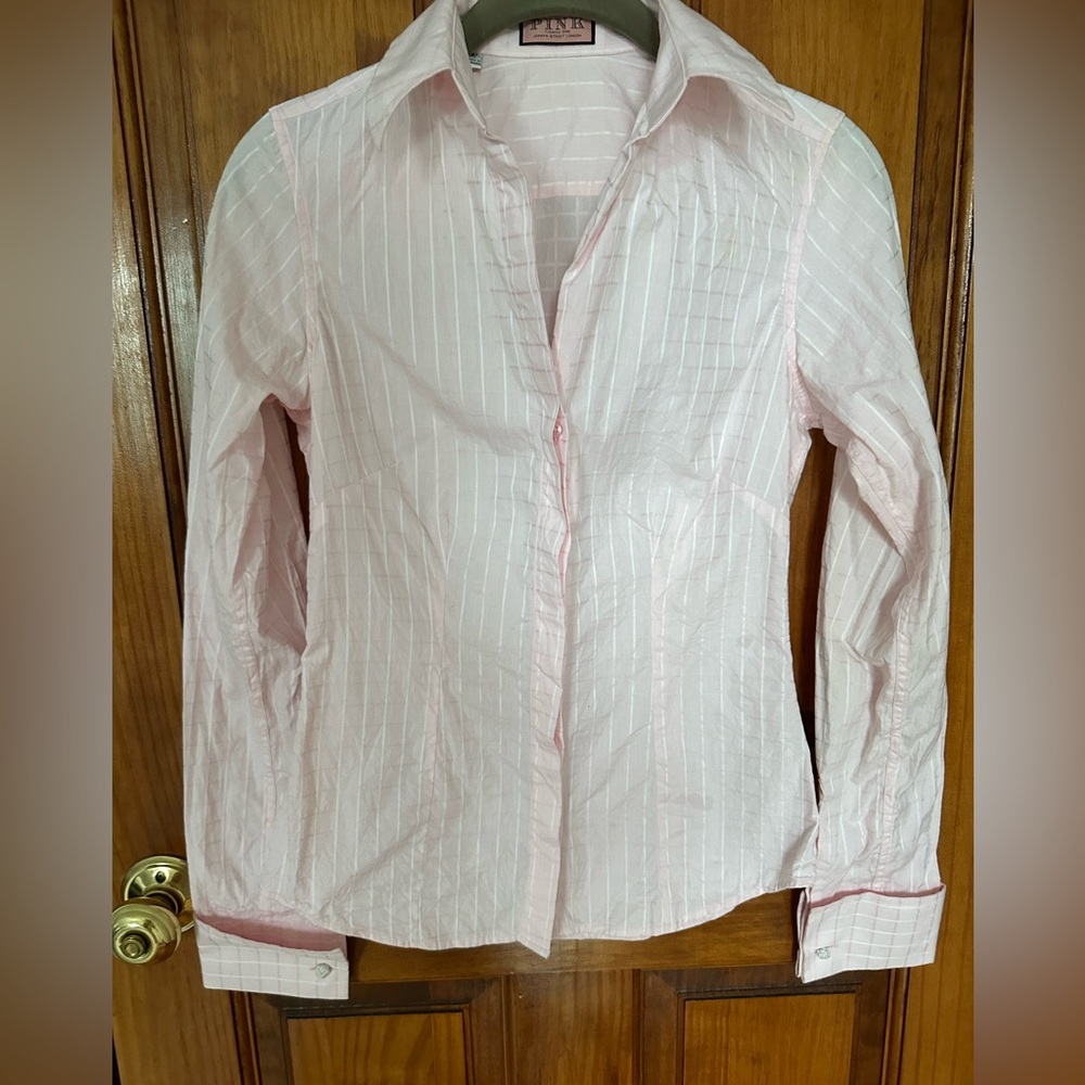 Thomas Pink Button Down Shirt in Size 6